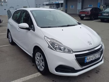 Авто Peugeot 208 2017 № 7512047
