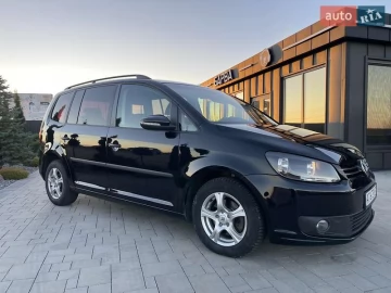 Авто Volkswagen Touran 2011 № 7512106
