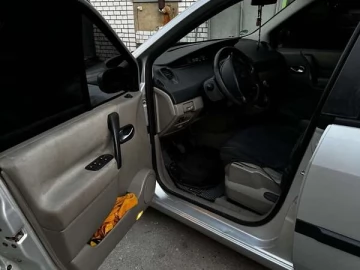 Авто Renault Scenic 2005 № 7512311