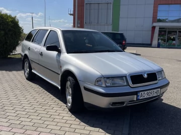 Авто Skoda Octavia 2000 № 7512355