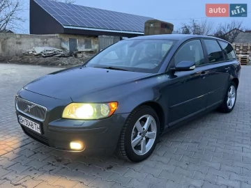 Авто Volvo V50 2006 № 7513006