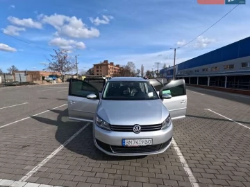 Авто Volkswagen Touran 2011 № 7513146