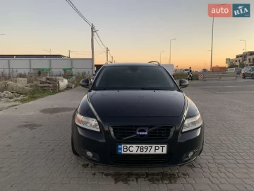 Авто Volvo V50 2012 № 7514053