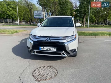 Авто Mitsubishi Outlander 2020 № 7514395