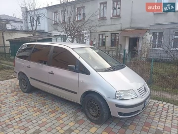 Авто Volkswagen Sharan 2002 № 7515274