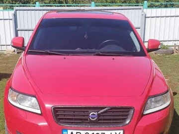 Авто Volvo V50 2009 № 7515641