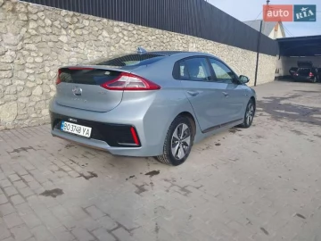 Авто Hyundai Ioniq 2018 № 7515774