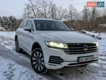 Авто Volkswagen Touareg 2019 № 7516605