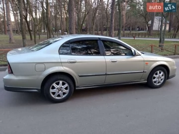Авто Chevrolet Evanda 2005 № 7517269