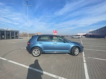 Авто Volkswagen E-Golf 2015 № 7517482