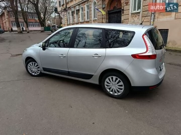 Авто Renault Grand Scenic 2010 № 7517728