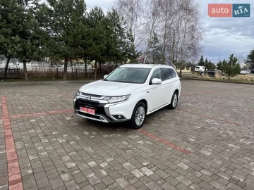 Авто Mitsubishi Outlander 2016 № 7517796