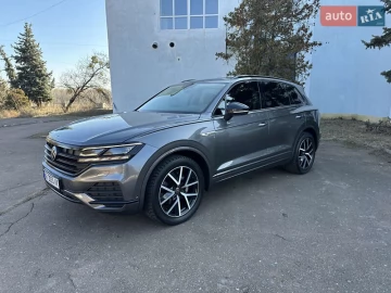 Авто Volkswagen Touareg 2020 № 7517816