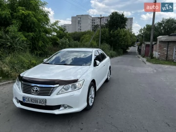 Авто Toyota Camry 2013 № 7518019