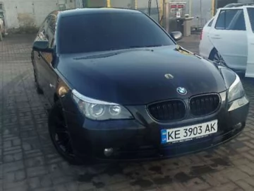 Авто BMW 5 Series 2004 № 7518075