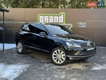 Авто Volkswagen Touareg 2015 № 7518512