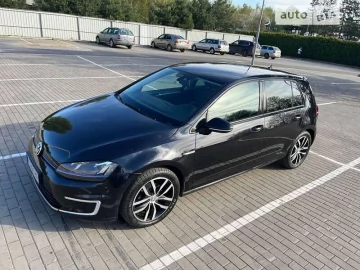 Авто Volkswagen E-Golf 2015 № 7518950