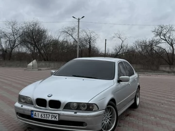 Авто BMW 5 Series 2003 № 7519109