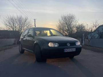 Авто Volkswagen Golf Alltrack 2000 № 7519455