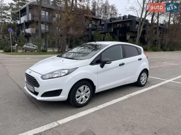 Авто Ford Fiesta 2013 № 7519773