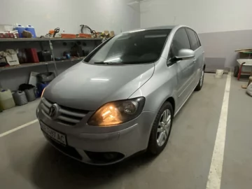Авто Volkswagen Golf Plus 2008 № 7519781
