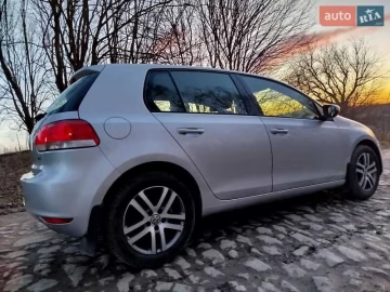 Авто Volkswagen Golf 2010 № 7519788