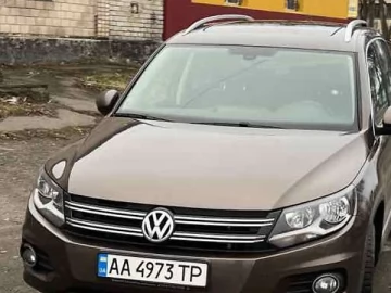 Авто Volkswagen Tiguan 2013 № 7520007