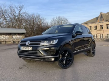 Авто Volkswagen Touareg 2017 № 7520078