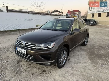 Авто Volkswagen Touareg 2015 № 7520082