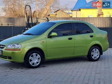 Авто Chevrolet Aveo 2005 № 7520173