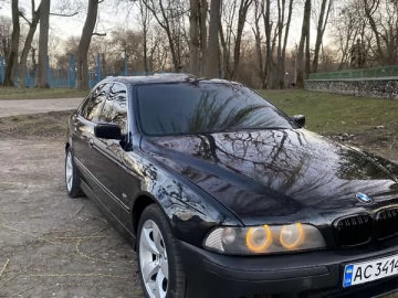 Авто BMW 5 Series 2002 № 7520262