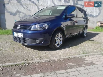 Авто Volkswagen Touran 2010 № 7520367