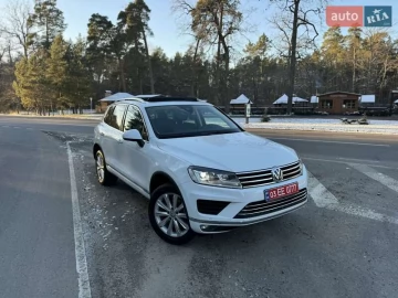 Авто Volkswagen Touareg 2015 № 7520605