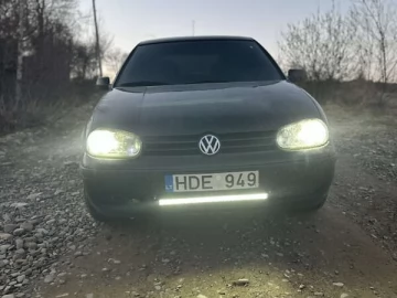 Авто Volkswagen Golf 1999 № 7520684