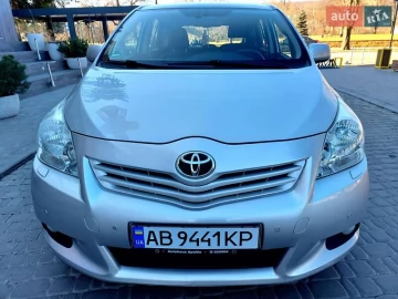 Авто Toyota Verso 2009 № 7520890