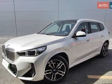 Авто BMW Ix1 2023 № 7521115