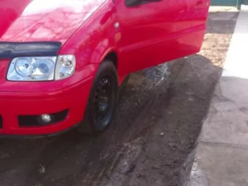 Авто Volkswagen Polo 2001 № 7521180