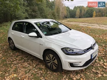 Авто Volkswagen E-Golf 2019 № 7521230
