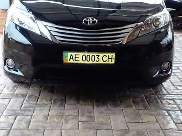 Авто Toyota Sienna 2013 № 7521267