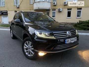 Авто Volkswagen Touareg 2017 № 7521392