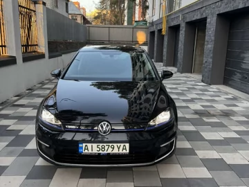 Авто Volkswagen E-Golf 2016 № 7521435