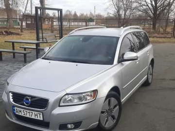 Авто Volvo V50 2012 № 7521884