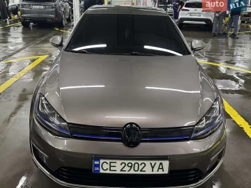 Авто Volkswagen E-Golf 2015 № 7521890