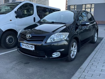 Авто Toyota Auris 2012 № 7521906