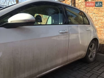 Авто Volkswagen E-Golf 2015 № 7521996