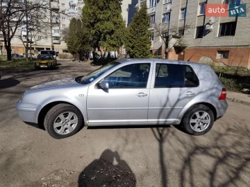 Авто Volkswagen Golf 2002 № 7522002