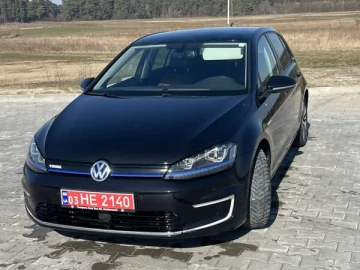 Авто Volkswagen E-Golf 2015 № 7522110
