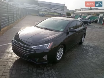 Авто Hyundai Elantra 2018 № 7522555