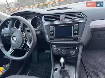 Авто Volkswagen Tiguan 2021 № 7522998