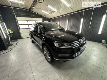 Авто Volkswagen Touareg 2015 № 7523022
